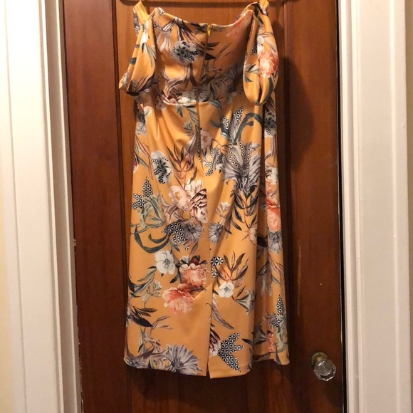 ASOS Curve Floral Bardot Midi Pencil Dress - Picture 5 of 6